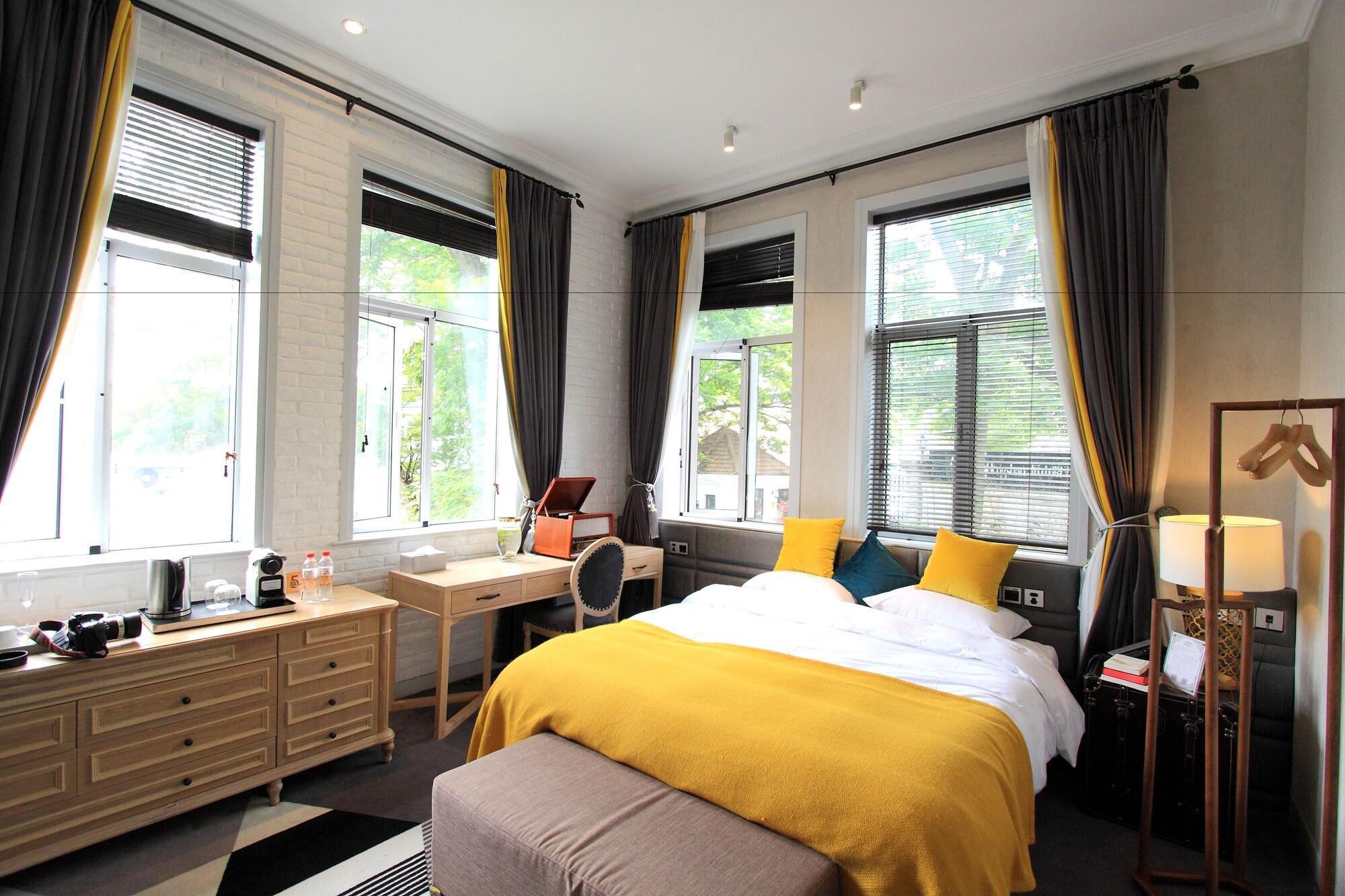 No.5 Hengshan Road Cultural Hotel ชิงเต่า ภายนอก รูปภาพ