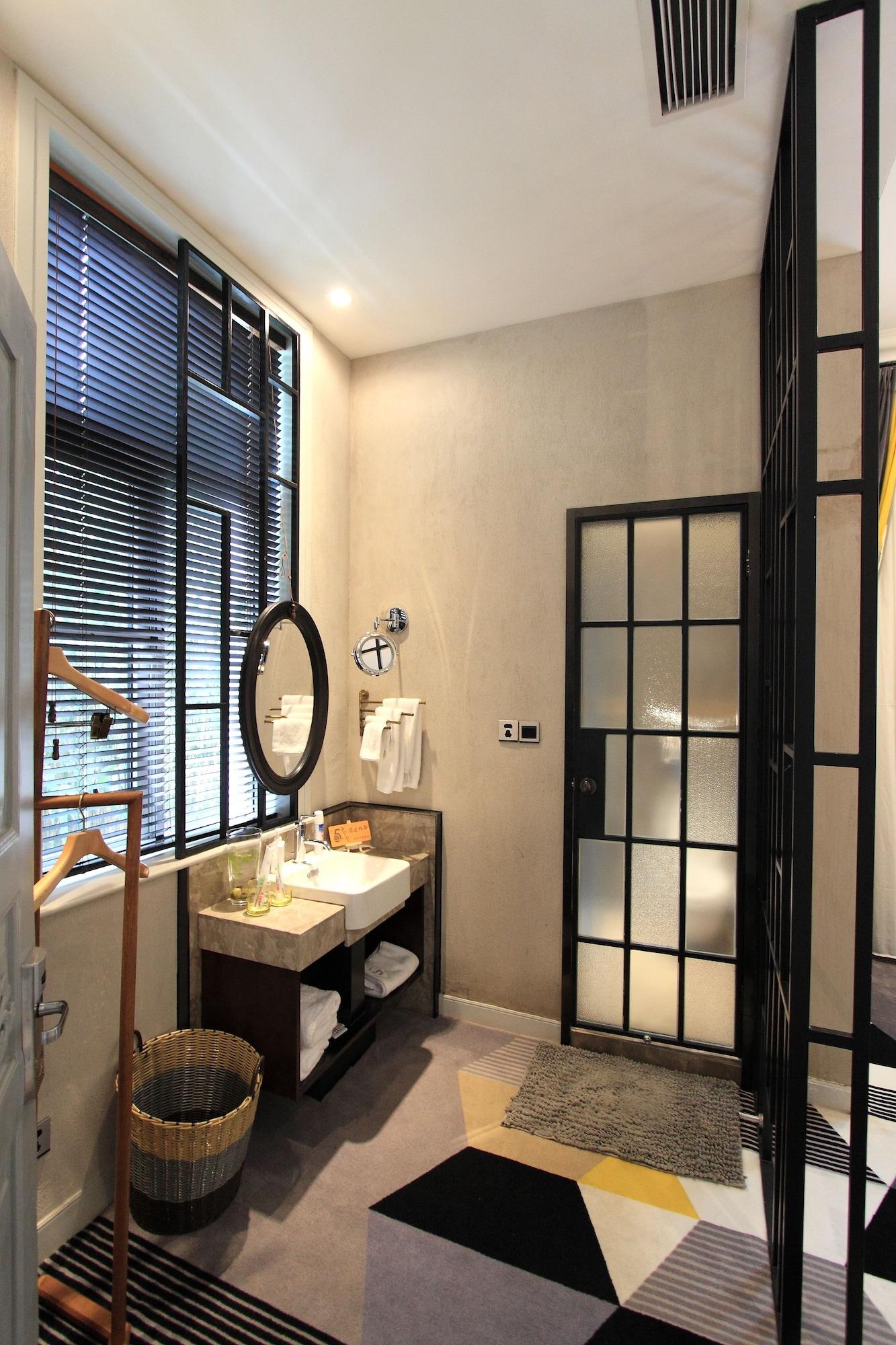 No.5 Hengshan Road Cultural Hotel ชิงเต่า ภายนอก รูปภาพ